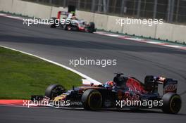 Daniil Kvyat (RUS) Scuderia Toro Rosso STR11. 30.10.2016. Formula 1 World Championship, Rd 19, Mexican Grand Prix, Mexico City, Mexico, Race Day.