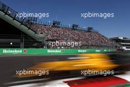 Kevin Magnussen (DEN) Renault Sport F1 Team  29.10.2016. Formula 1 World Championship, Rd 19, Mexican Grand Prix, Mexico City, Mexico, Qualifying Day.