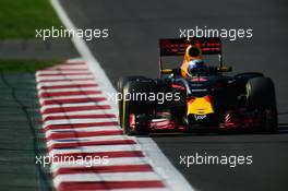Daniel Ricciardo (AUS) Red Bull Racing RB12. 29.10.2016. Formula 1 World Championship, Rd 19, Mexican Grand Prix, Mexico City, Mexico, Qualifying Day.