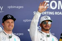 Nico Rosberg (GER) Mercedes AMG F1  and Lewis Hamilton (GBR) Mercedes AMG F1   29.10.2016. Formula 1 World Championship, Rd 19, Mexican Grand Prix, Mexico City, Mexico, Qualifying Day.