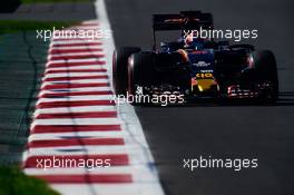 Daniil Kvyat (RUS) Scuderia Toro Rosso STR11. 29.10.2016. Formula 1 World Championship, Rd 19, Mexican Grand Prix, Mexico City, Mexico, Qualifying Day.