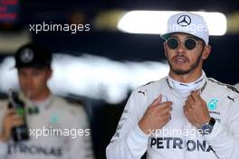 Lewis Hamilton (GBR) Mercedes AMG F1  and Nico Rosberg (GER) Mercedes AMG F1   29.10.2016. Formula 1 World Championship, Rd 19, Mexican Grand Prix, Mexico City, Mexico, Qualifying Day.