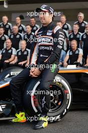 Sergio Perez (MEX) Sahara Force India F1 at a team photograph. 29.10.2016. Formula 1 World Championship, Rd 19, Mexican Grand Prix, Mexico City, Mexico, Qualifying Day.