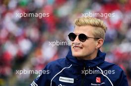 Marcus Ericsson (SWE) Sauber F1 Team on the drivers parade. 30.10.2016. Formula 1 World Championship, Rd 19, Mexican Grand Prix, Mexico City, Mexico, Race Day.