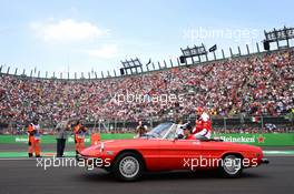 Sebastian Vettel (GER) Ferrari on the drivers parade. 30.10.2016. Formula 1 World Championship, Rd 19, Mexican Grand Prix, Mexico City, Mexico, Race Day.