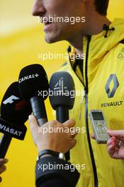 Jolyon Palmer (GBR) Renault Sport F1 Team with the media. 27.10.2016. Formula 1 World Championship, Rd 19, Mexican Grand Prix, Mexico City, Mexico, Preparation Day.