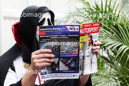A spooky masked Sky Sports Presenter reads Autosport magazine. 27.10.2016. Formula 1 World Championship, Rd 19, Mexican Grand Prix, Mexico City, Mexico, Preparation Day.