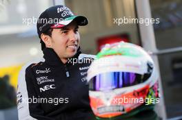 Sergio Perez (MEX) Sahara Force India F1 with his special helmet livery. 27.10.2016. Formula 1 World Championship, Rd 19, Mexican Grand Prix, Mexico City, Mexico, Preparation Day.