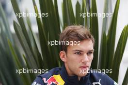 Pierre Gasly (FRA) Red Bull Racing Third Driver. 27.10.2016. Formula 1 World Championship, Rd 19, Mexican Grand Prix, Mexico City, Mexico, Preparation Day.
