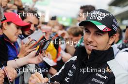 Sergio Perez (MEX) Sahara Force India F1 signs autographs for the fans. Mexican Grand Prix, Thursday 27th October 2016. Mexico City, Mexico. 27.10.2016. Formula 1 World Championship, Rd 19, Mexican Grand Prix, Mexico City, Mexico, Preparation Day.