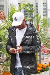 Lewis Hamilton (GBR) Mercedes AMG F1. 27.10.2016. Formula 1 World Championship, Rd 19, Mexican Grand Prix, Mexico City, Mexico, Preparation Day.