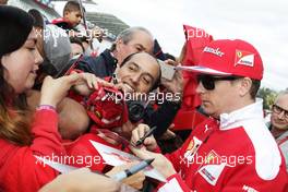 Kimi Raikkonen (FIN) Ferrari signs autographs for the fans. 27.10.2016. Formula 1 World Championship, Rd 19, Mexican Grand Prix, Mexico City, Mexico, Preparation Day.
