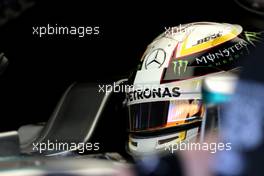 Lewis Hamilton (GBR), Mercedes AMG F1 Team  30.09.2016. Formula 1 World Championship, Rd 16, Malaysian Grand Prix, Sepang, Malaysia, Friday.