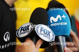 Kevin Magnussen (DEN) Renault Sport F1 Team with the media - Fox Sports. 30.09.2016. Formula 1 World Championship, Rd 16, Malaysian Grand Prix, Sepang, Malaysia, Friday.