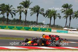 Daniel Ricciardo (AUS) Red Bull Racing RB12. 30.09.2016. Formula 1 World Championship, Rd 16, Malaysian Grand Prix, Sepang, Malaysia, Friday.