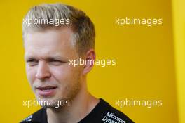 Kevin Magnussen (DEN) Renault Sport F1 Team. 30.09.2016. Formula 1 World Championship, Rd 16, Malaysian Grand Prix, Sepang, Malaysia, Friday.