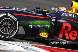 Max Verstappen (NLD) Red Bull Racing RB12 with flow-vis paint. 30.09.2016. Formula 1 World Championship, Rd 16, Malaysian Grand Prix, Sepang, Malaysia, Friday.