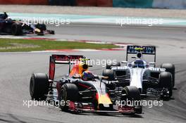 Max Verstappen (NLD) Red Bull Racing RB12. 02.10.2016. Formula 1 World Championship, Rd 16, Malaysian Grand Prix, Sepang, Malaysia, Sunday.