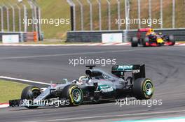 Lewis Hamilton (GBR) Mercedes AMG F1 W07 Hybrid. 02.10.2016. Formula 1 World Championship, Rd 16, Malaysian Grand Prix, Sepang, Malaysia, Sunday.