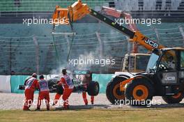 Lewis Hamilton (GBR) Mercedes AMG F1 W07 Hybrid retired from the race with a blown engine. 02.10.2016. Formula 1 World Championship, Rd 16, Malaysian Grand Prix, Sepang, Malaysia, Sunday.