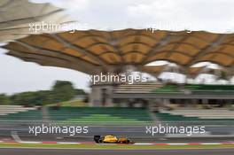Kevin Magnussen (DEN) Renault Sport F1 Team RS16. 01.10.2016. Formula 1 World Championship, Rd 16, Malaysian Grand Prix, Sepang, Malaysia, Saturday.