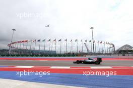 Lewis Hamilton (GBR), Mercedes AMG F1 Team  29.10.2016. Formula 1 World Championship, Rd 4, Russian Grand Prix, Sochi Autodrom, Sochi, Russia, Practice Day.