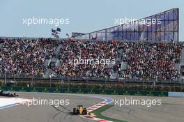 Kevin Magnussen (DEN) Renault Sport F1 Team RS16. 01.05.2016. Formula 1 World Championship, Rd 4, Russian Grand Prix, Sochi Autodrom, Sochi, Russia, Race Day.