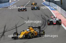 Kevin Magnussen (DEN) Renault Sport F1 Team RS16. 01.05.2016. Formula 1 World Championship, Rd 4, Russian Grand Prix, Sochi Autodrom, Sochi, Russia, Race Day.