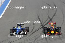 (L to R): Marcus Ericsson (SWE) Sauber C35 with Daniil Kvyat (RUS) Red Bull Racing RB12. 01.05.2016. Formula 1 World Championship, Rd 4, Russian Grand Prix, Sochi Autodrom, Sochi, Russia, Race Day.