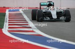 Lewis Hamilton (GBR) Mercedes AMG F1 W07 Hybrid. 30.04.2016. Formula 1 World Championship, Rd 4, Russian Grand Prix, Sochi Autodrom, Sochi, Russia, Qualifying Day.