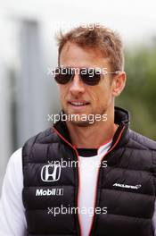Jenson Button (GBR) McLaren. 30.04.2016. Formula 1 World Championship, Rd 4, Russian Grand Prix, Sochi Autodrom, Sochi, Russia, Qualifying Day.