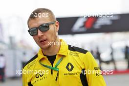 Sergey Sirotkin (RUS) Renault Sport F1 Team Test Driver. 30.04.2016. Formula 1 World Championship, Rd 4, Russian Grand Prix, Sochi Autodrom, Sochi, Russia, Qualifying Day.
