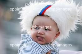 A young fan. 28.04.2016. Formula 1 World Championship, Rd 4, Russian Grand Prix, Sochi Autodrom, Sochi, Russia, Preparation Day.