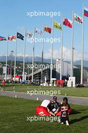 Fans. 28.04.2016. Formula 1 World Championship, Rd 4, Russian Grand Prix, Sochi Autodrom, Sochi, Russia, Preparation Day.