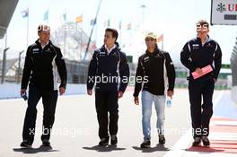 Felipe Nasr (BRA) Sauber F1 Team walks the circuit with the team. 28.04.2016. Formula 1 World Championship, Rd 4, Russian Grand Prix, Sochi Autodrom, Sochi, Russia, Preparation Day.