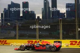 Daniel Ricciardo (AUS) Red Bull Racing RB12. 16.09.2016. Formula 1 World Championship, Rd 15, Singapore Grand Prix, Marina Bay Street Circuit, Singapore, Practice Day.
