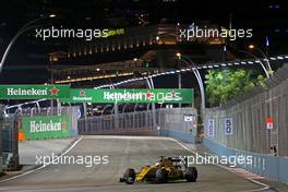 Kevin Magnussen (DEN), Renault Sport F1 Team  16.09.2016. Formula 1 World Championship, Rd 15, Singapore Grand Prix, Marina Bay Street Circuit, Singapore, Practice Day.
