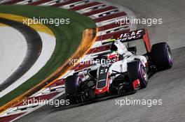 Esteban Gutierrez (MEX) Haas F1 Team VF-16. 16.09.2016. Formula 1 World Championship, Rd 15, Singapore Grand Prix, Marina Bay Street Circuit, Singapore, Practice Day.