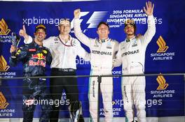 The podium (L to R): Daniel Ricciardo (AUS) Red Bull Racing, second; Nico Rosberg (GER) Mercedes AMG F1, race winner; Lewis Hamilton (GBR) Mercedes AMG F1, third. 18.09.2016. Formula 1 World Championship, Rd 15, Singapore Grand Prix, Marina Bay Street Circuit, Singapore, Race Day.