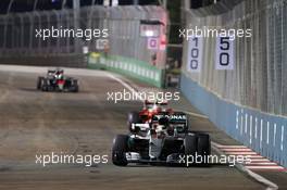 Lewis Hamilton (GBR) Mercedes AMG F1 W07 Hybrid. 18.09.2016. Formula 1 World Championship, Rd 15, Singapore Grand Prix, Marina Bay Street Circuit, Singapore, Race Day.