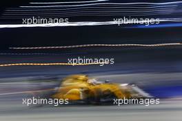 Kevin Magnussen (DEN) Renault Sport F1 Team RS16. 18.09.2016. Formula 1 World Championship, Rd 15, Singapore Grand Prix, Marina Bay Street Circuit, Singapore, Race Day.