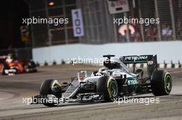 Lewis Hamilton (GBR) Mercedes AMG F1 W07 Hybrid. 18.09.2016. Formula 1 World Championship, Rd 15, Singapore Grand Prix, Marina Bay Street Circuit, Singapore, Race Day.