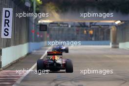 Daniel Ricciardo (AUS), Red Bull Racing  17.09.2016. Formula 1 World Championship, Rd 15, Singapore Grand Prix, Marina Bay Street Circuit, Singapore, Qualifying Day.