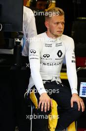Kevin Magnussen (DEN) Renault Sport F1 Team. 17.09.2016. Formula 1 World Championship, Rd 15, Singapore Grand Prix, Marina Bay Street Circuit, Singapore, Qualifying Day.