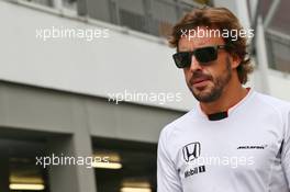 Fernando Alonso (ESP) McLaren. 17.09.2016. Formula 1 World Championship, Rd 15, Singapore Grand Prix, Marina Bay Street Circuit, Singapore, Qualifying Day.