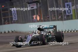 Lewis Hamilton (GBR), Mercedes AMG F1 Team  17.09.2016. Formula 1 World Championship, Rd 15, Singapore Grand Prix, Marina Bay Street Circuit, Singapore, Qualifying Day.