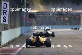 Jolyon Palmer (GBR), Renault Sport F1 Team  17.09.2016. Formula 1 World Championship, Rd 15, Singapore Grand Prix, Marina Bay Street Circuit, Singapore, Qualifying Day.
