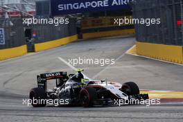 Sergio Perez (MEX) Sahara Force India F1 VJM09. 17.09.2016. Formula 1 World Championship, Rd 15, Singapore Grand Prix, Marina Bay Street Circuit, Singapore, Qualifying Day.
