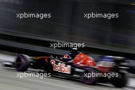Daniil Kvyat (RUS), Scuderia Toro Rosso  17.09.2016. Formula 1 World Championship, Rd 15, Singapore Grand Prix, Marina Bay Street Circuit, Singapore, Qualifying Day.