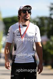 Fernando Alonso (ESP), McLaren Honda  18.09.2016. Formula 1 World Championship, Rd 15, Singapore Grand Prix, Marina Bay Street Circuit, Singapore, Race Day.